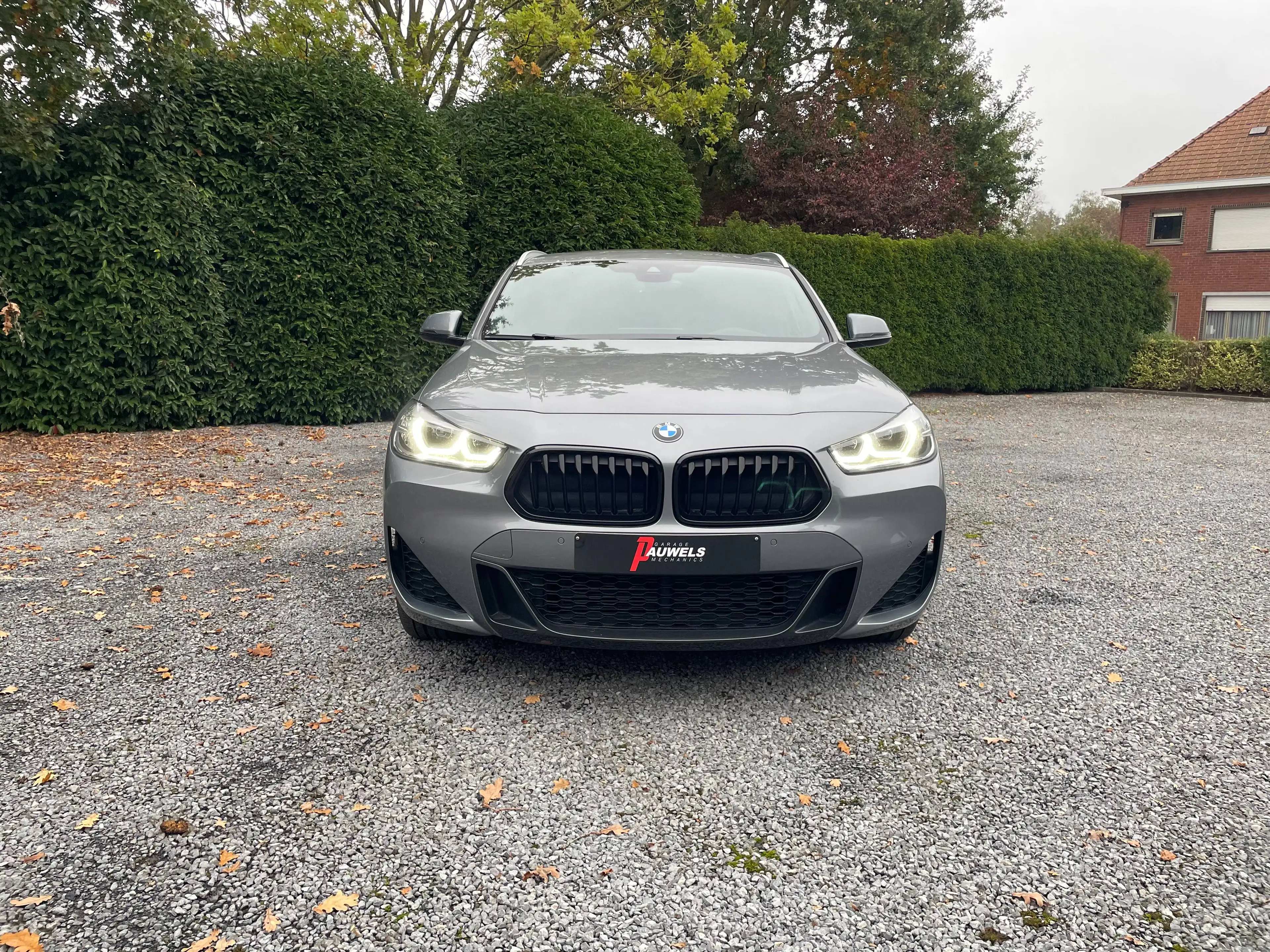 BMW X2 2.0iAS sDrive20 OPF/ Trekhk/ Pano/ Leder/ LED/ Automaat/ M-pack/ Zetelvrwrming — photo 2