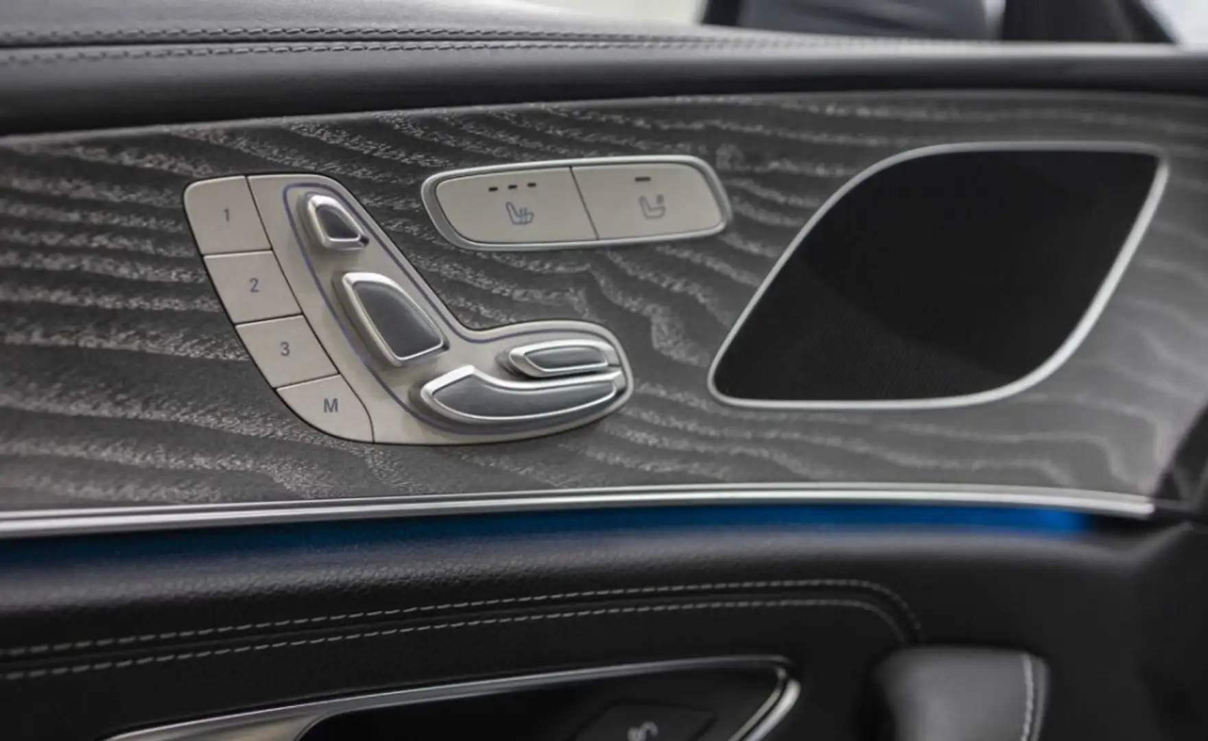 Mercedes-Benz CLS 450 EQ Boost 4Matic Aut. Grey - 2