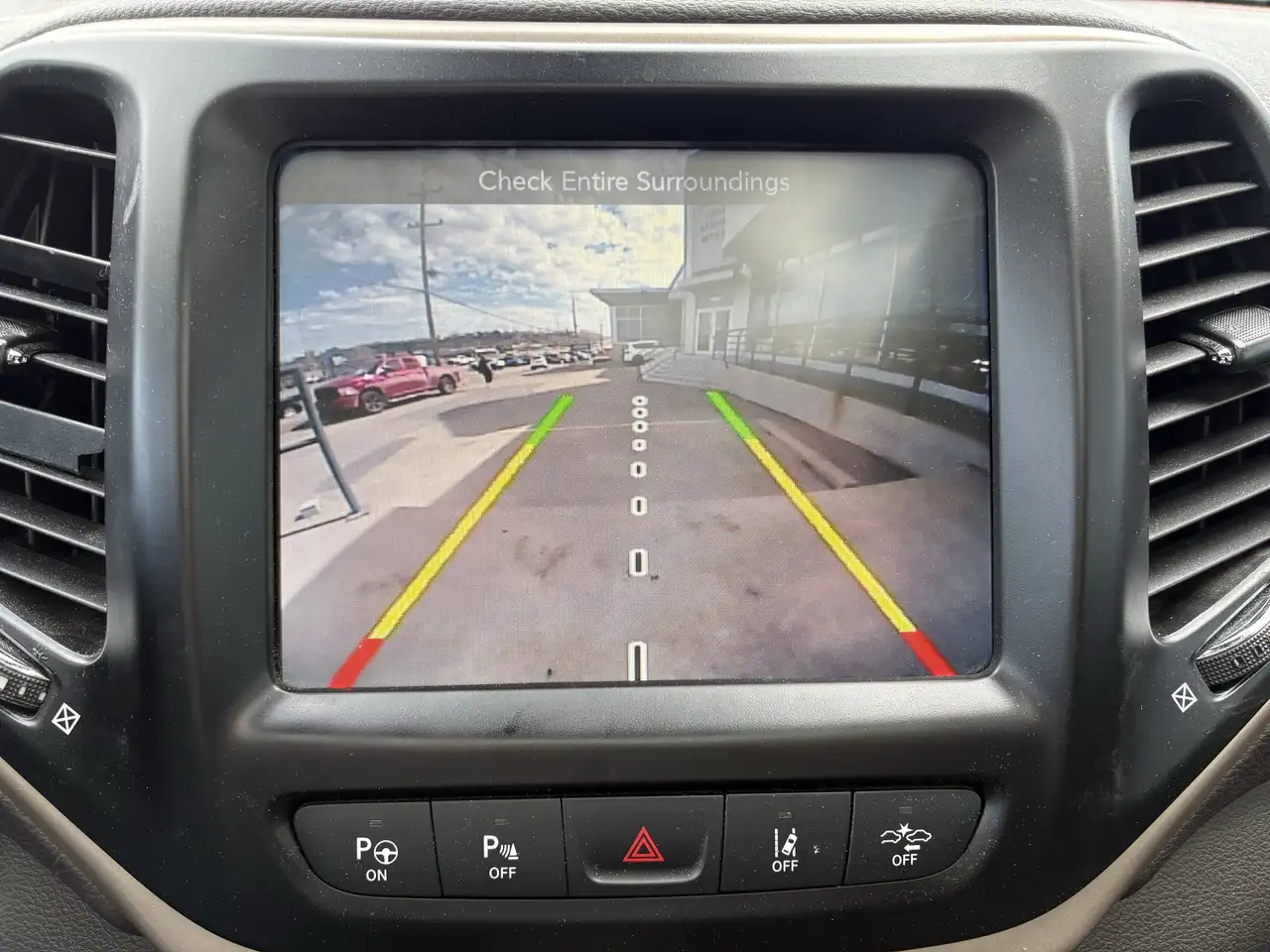 Jeep Cherokee снимка Jeep Cherokee