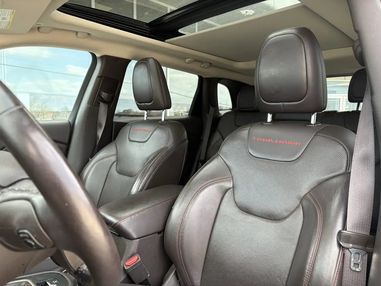 Jeep Cherokee снимка Jeep Cherokee