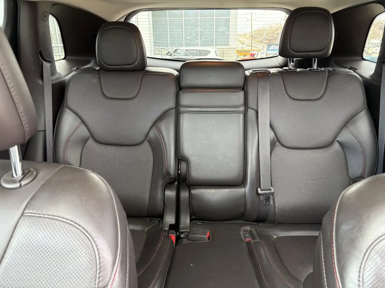 Jeep Cherokee снимка Jeep Cherokee