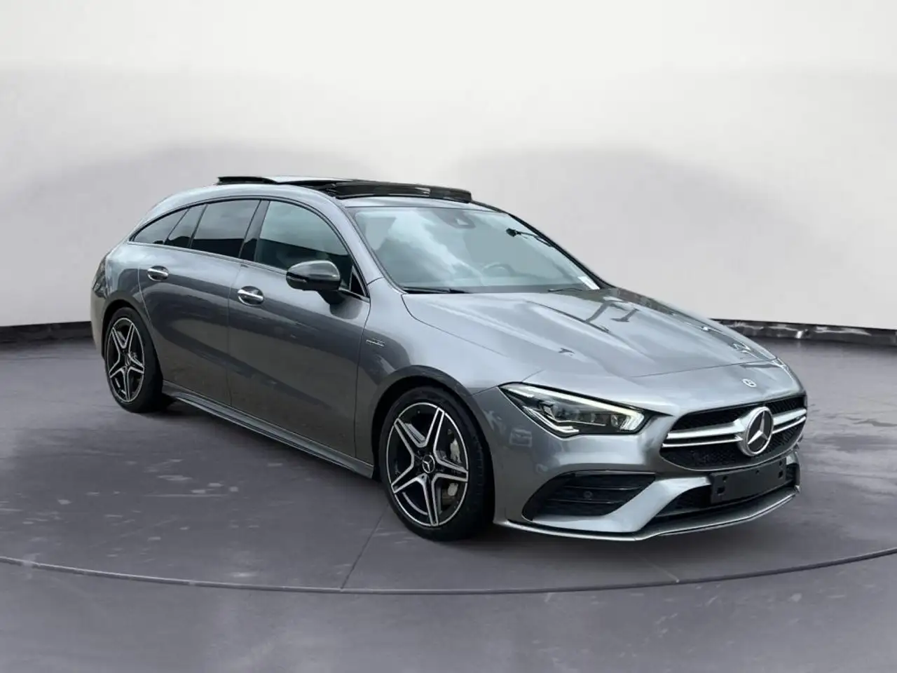 Mercedes-Benz CLA 35 AMG