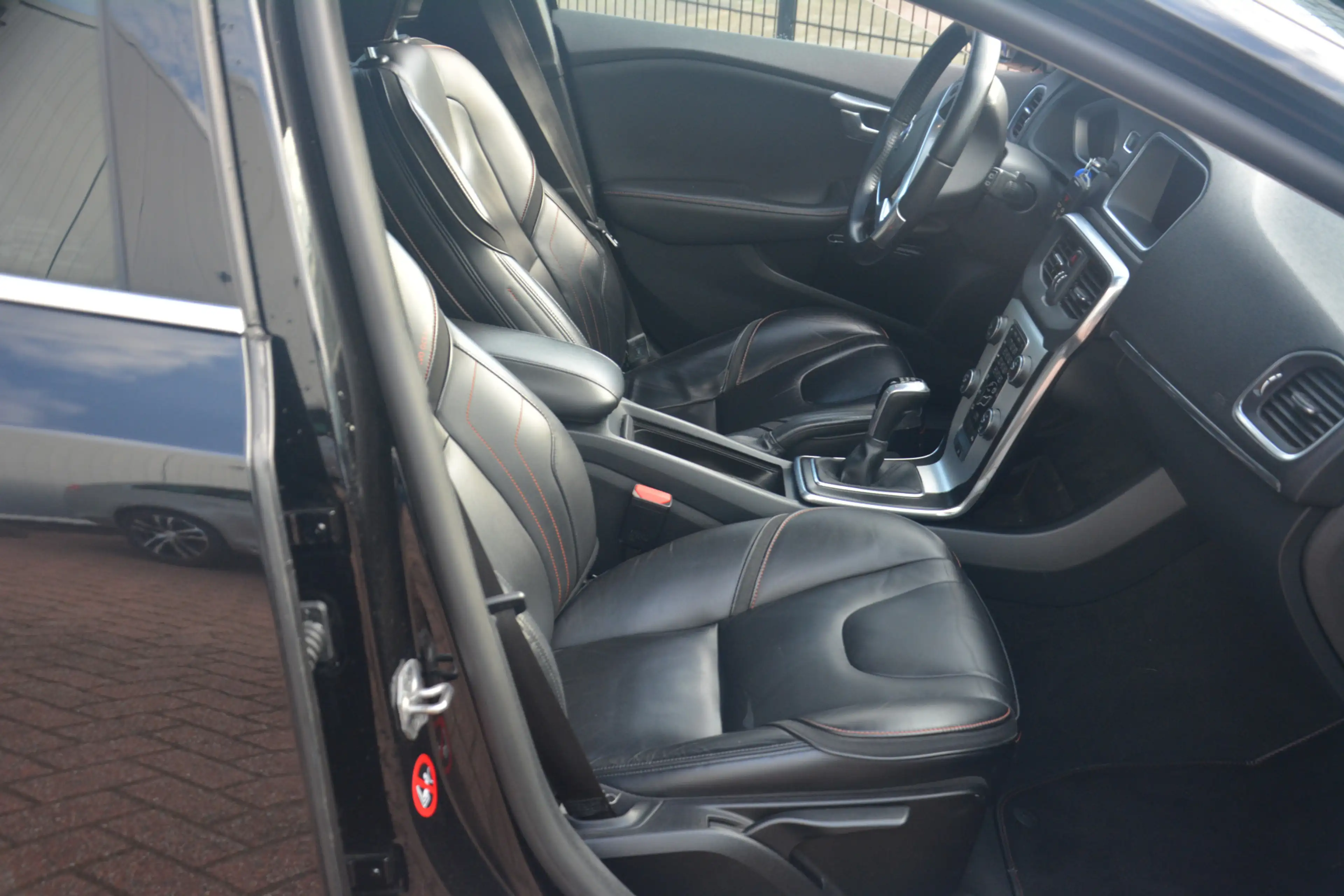 Volvo V40 2.0 D2 Ocean Race Business OCEAN RACE zeer complee — photo 10