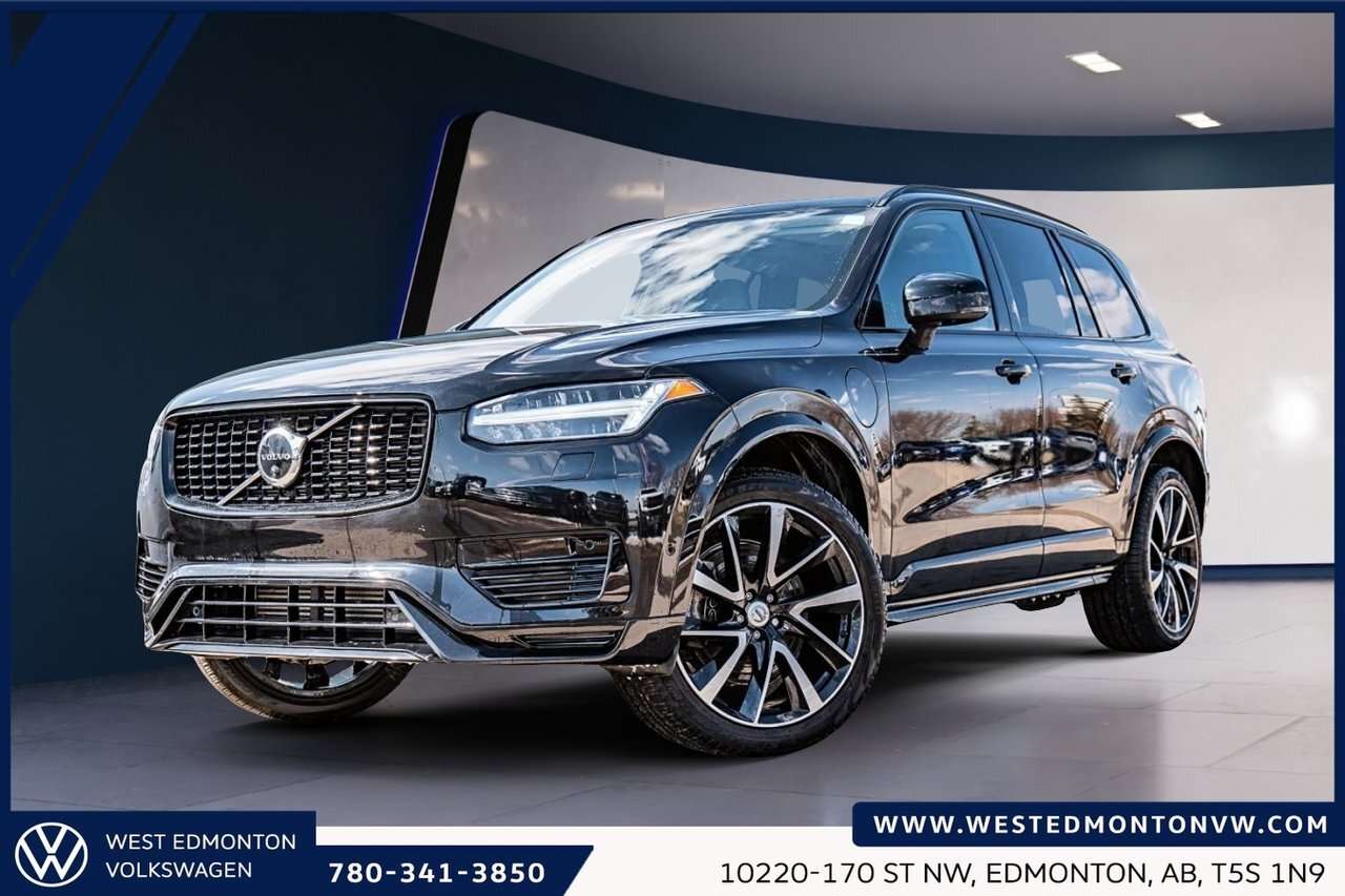 2023 Volvo XC90 Plus Dark Theme AWD | LEATHER | NAV | SUNROOF /