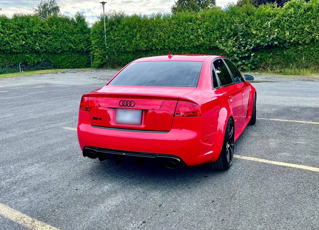Audi RS4 снимка Audi RS4