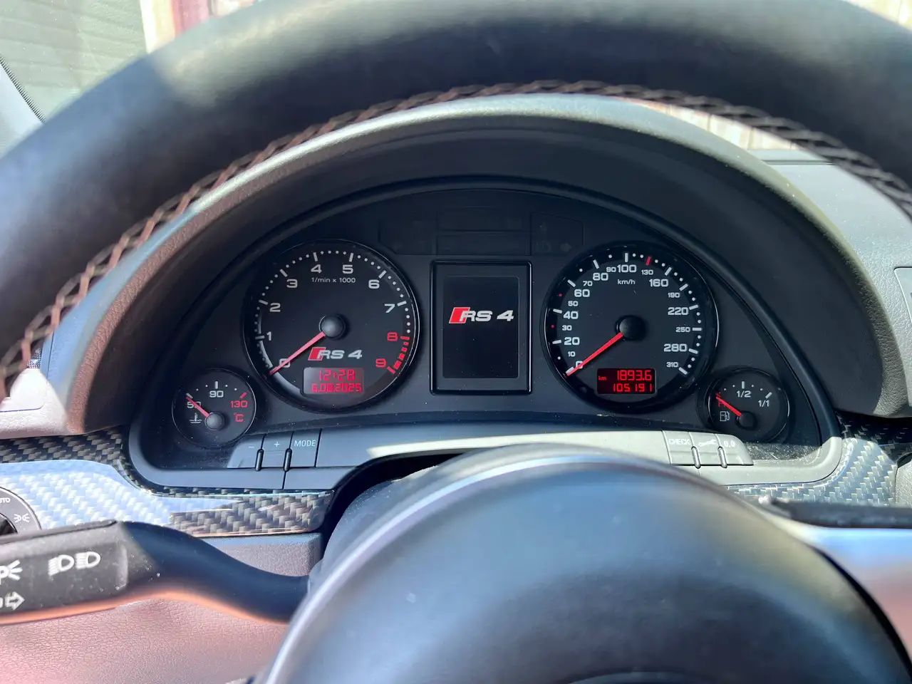 Audi RS4 снимка Audi RS4