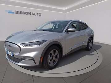 extended range Premium rwd 294cv auto