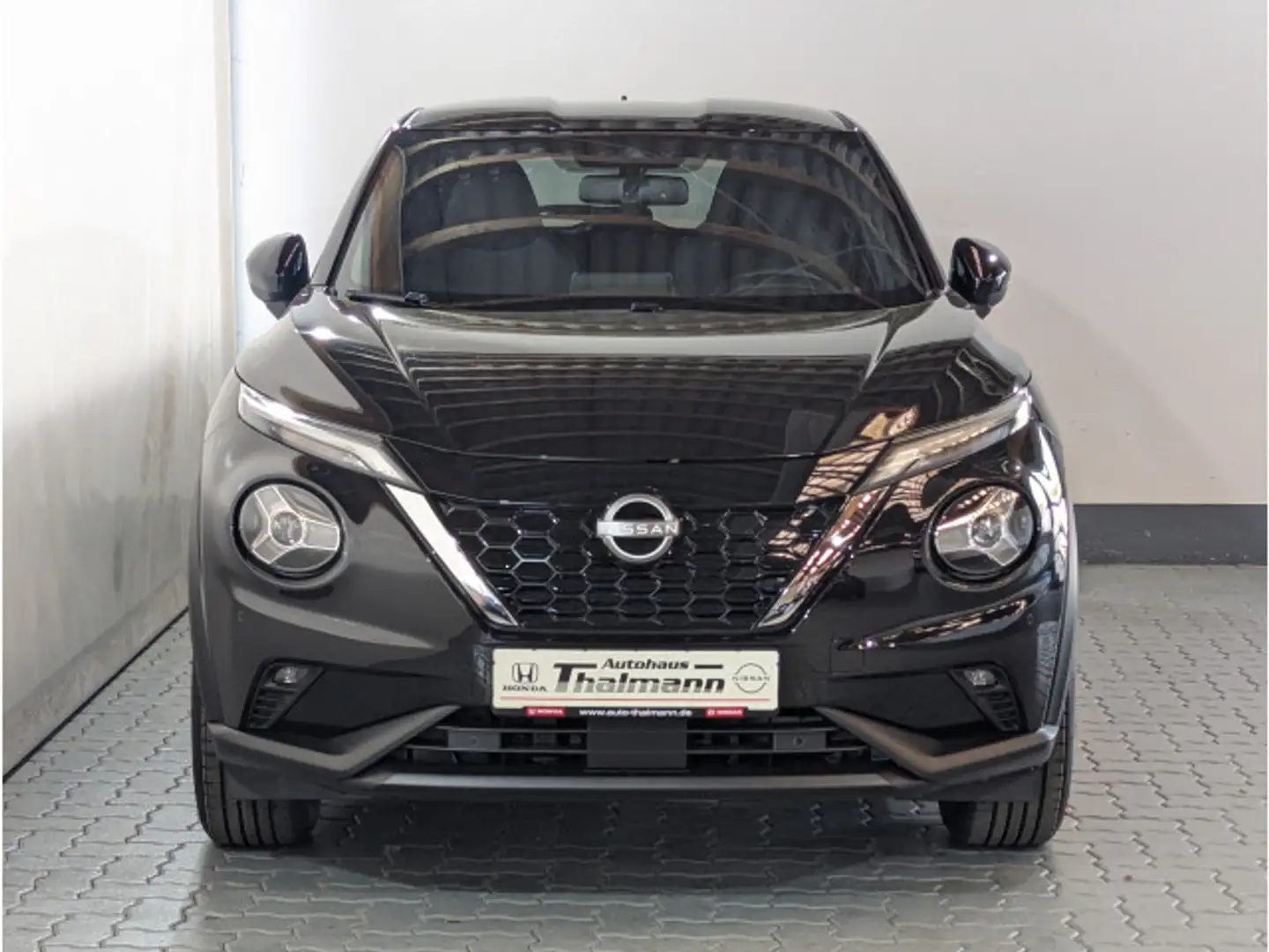 Nissan Juke 1.6 Hybrid, N-Connecta, Connect Navi, Winte Zwart - 2