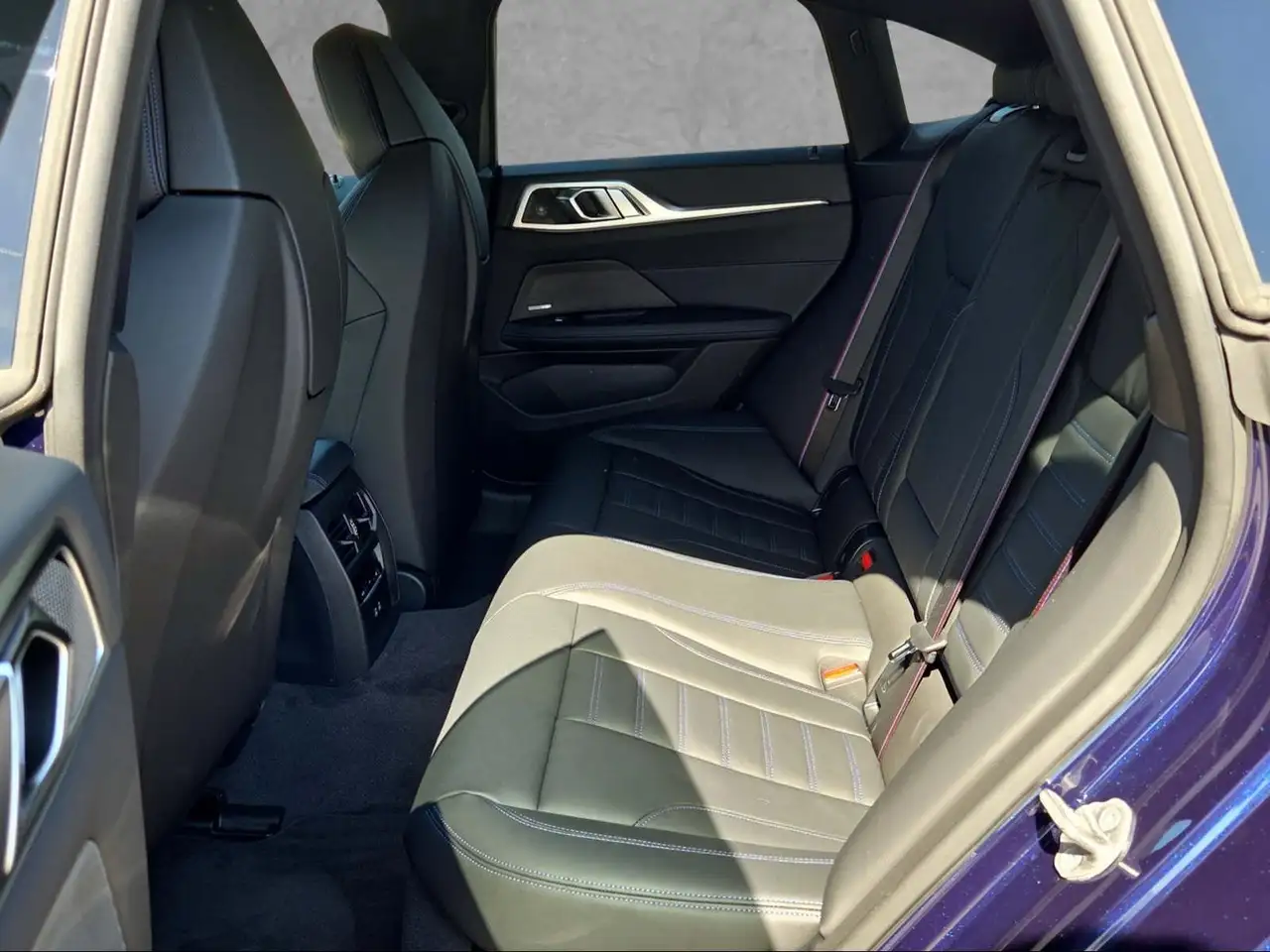 BMW i4 M60 XDRIVE / M Sportpaket / Elektro / UPE 89.930 € 11