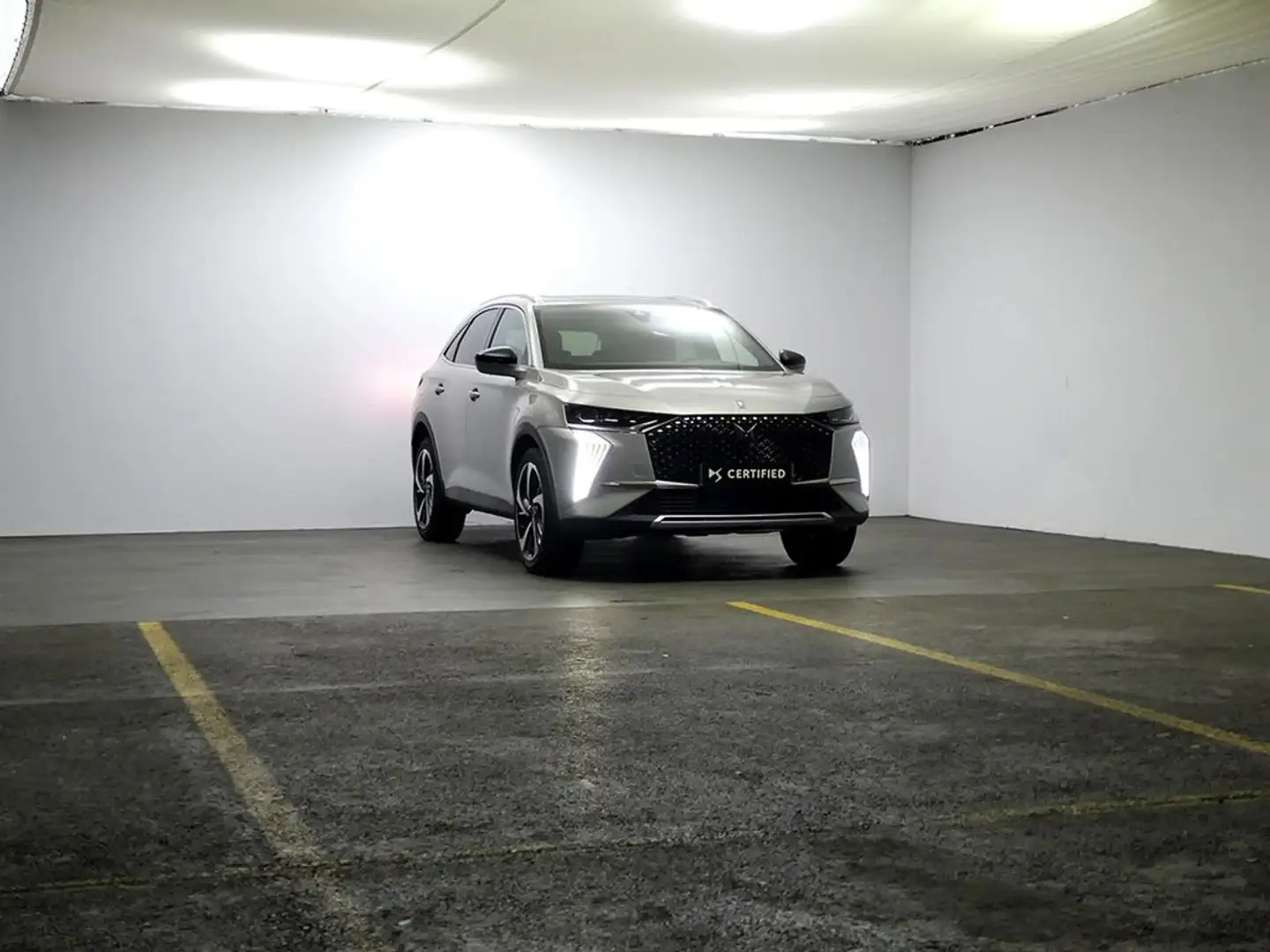 DS Automobiles DS 7 Crossback 1.5 BLUEHDI 130 RIVOLI 130 5P Gris - 2