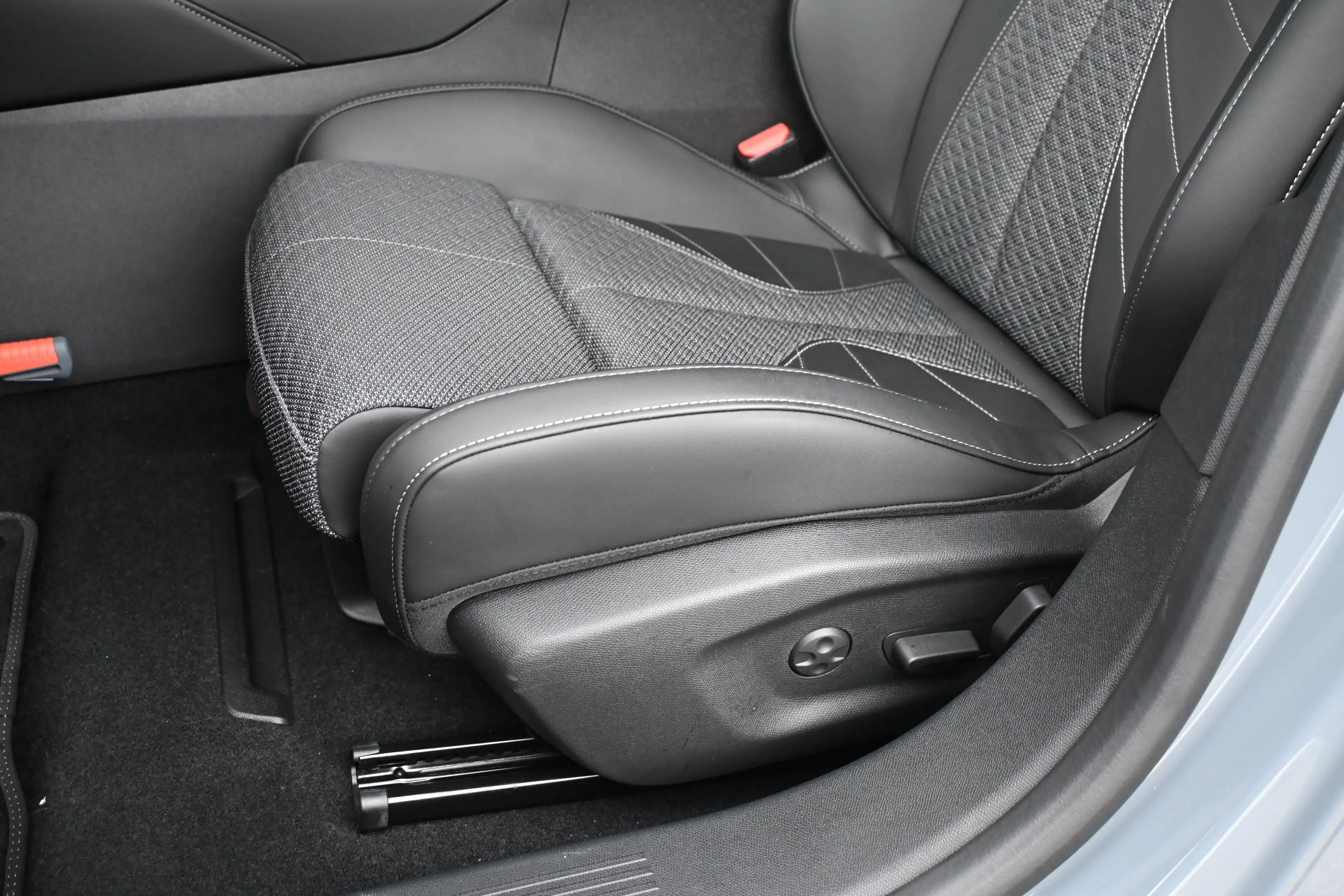 DS Automobiles DS 4 No E-Tense Pallas Comfort Tech Pack 58.3 kWh | Ada — photo 8