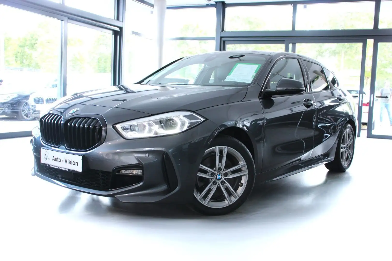 BMW 118 i (F40) M Sport *LED*AHK*DAB*AppleCP*AndoidA Grau - 1