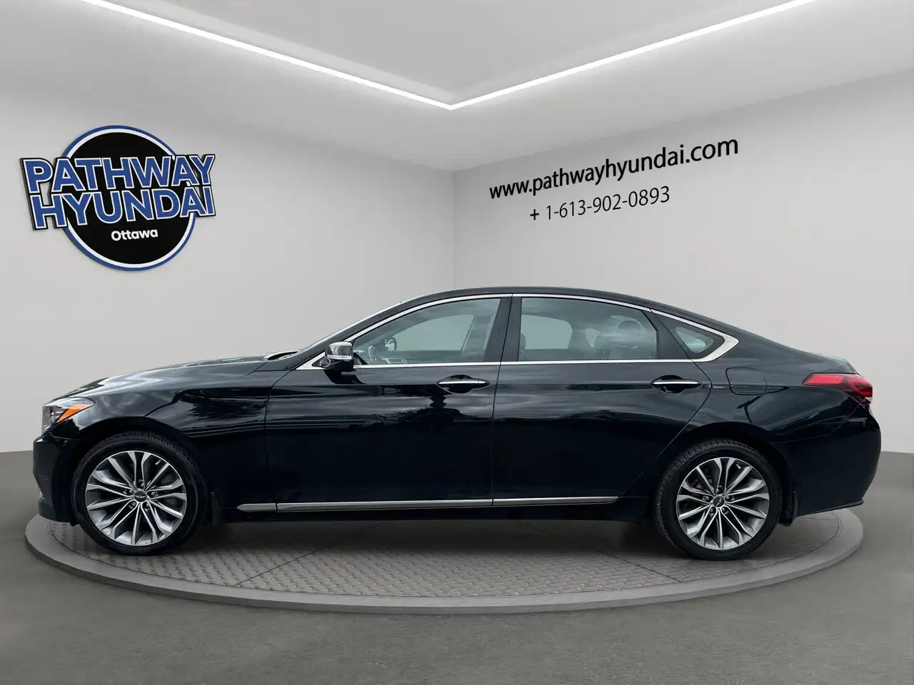 Hyundai Genesis снимка Hyundai Genesis