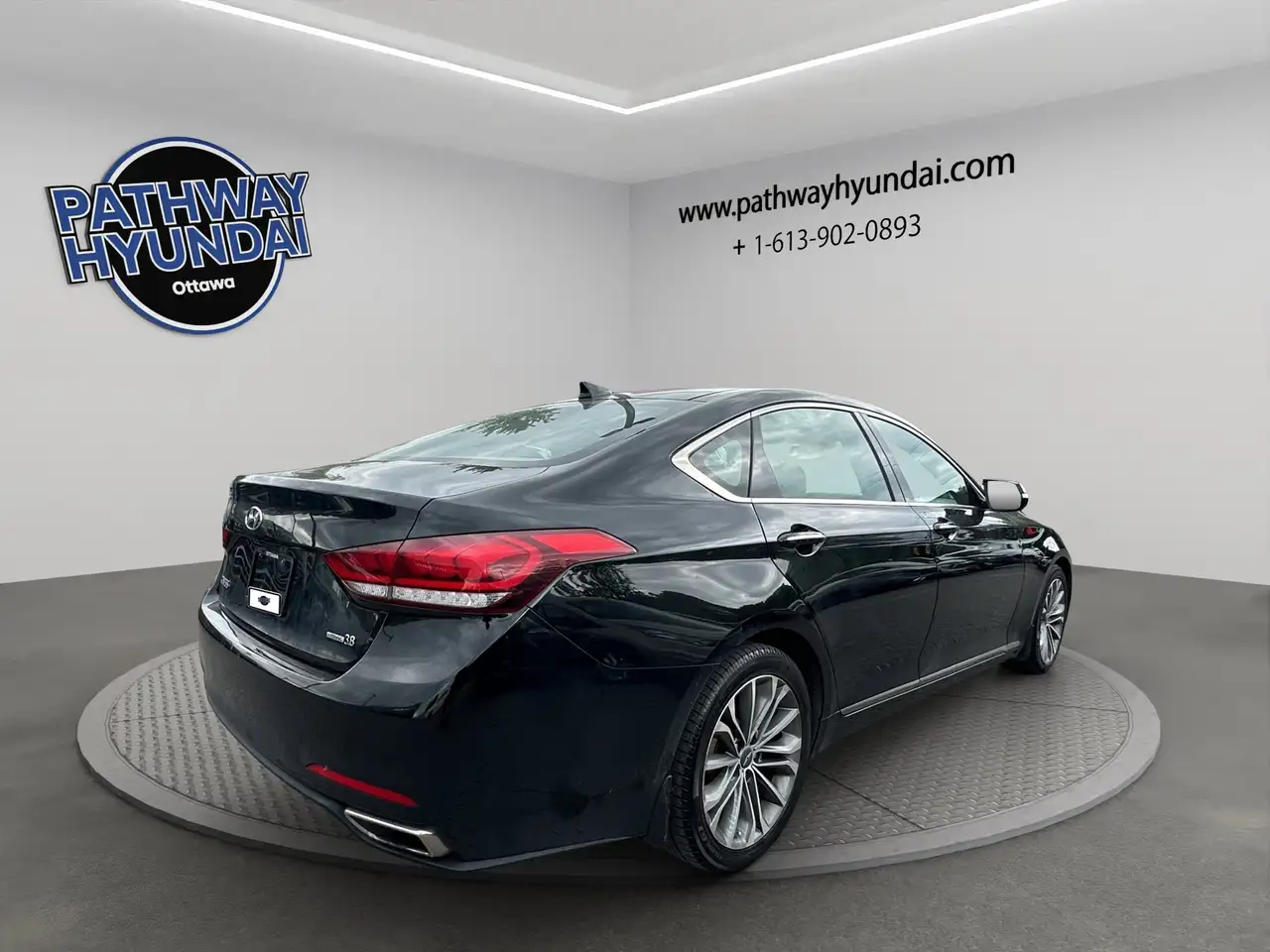 Hyundai Genesis снимка Hyundai Genesis