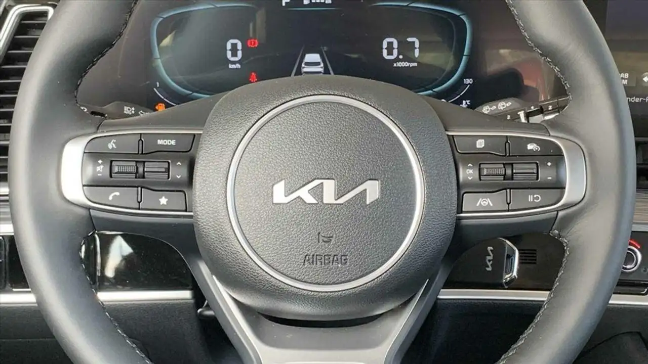 Kia Sportage V 1,6 T-GDI DCT URBAN Alu KA LED LRH NAV NBA PDC R 12