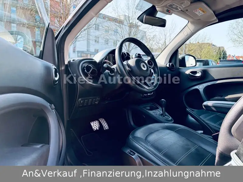 Annonce voiture d'occasion smart forTwo - CARADIZE