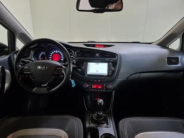 Kia Ceed view 11