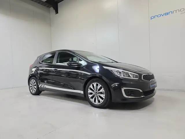 Kia Ceed view 5