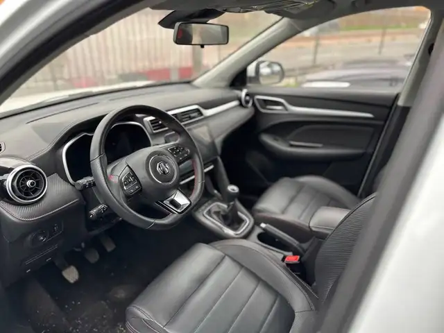 MG ZS view 10