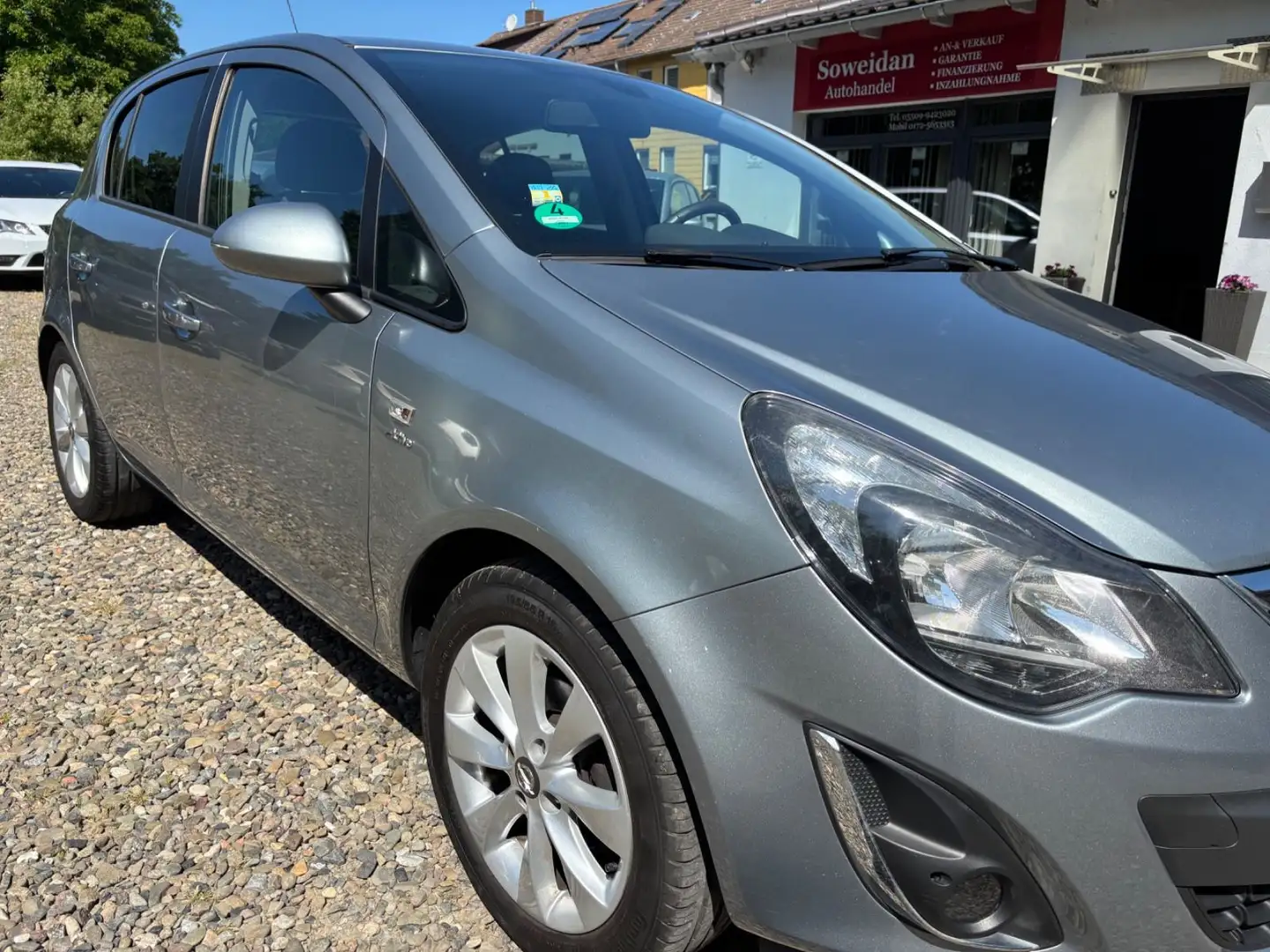 Opel Corsa D Active Silber - 2