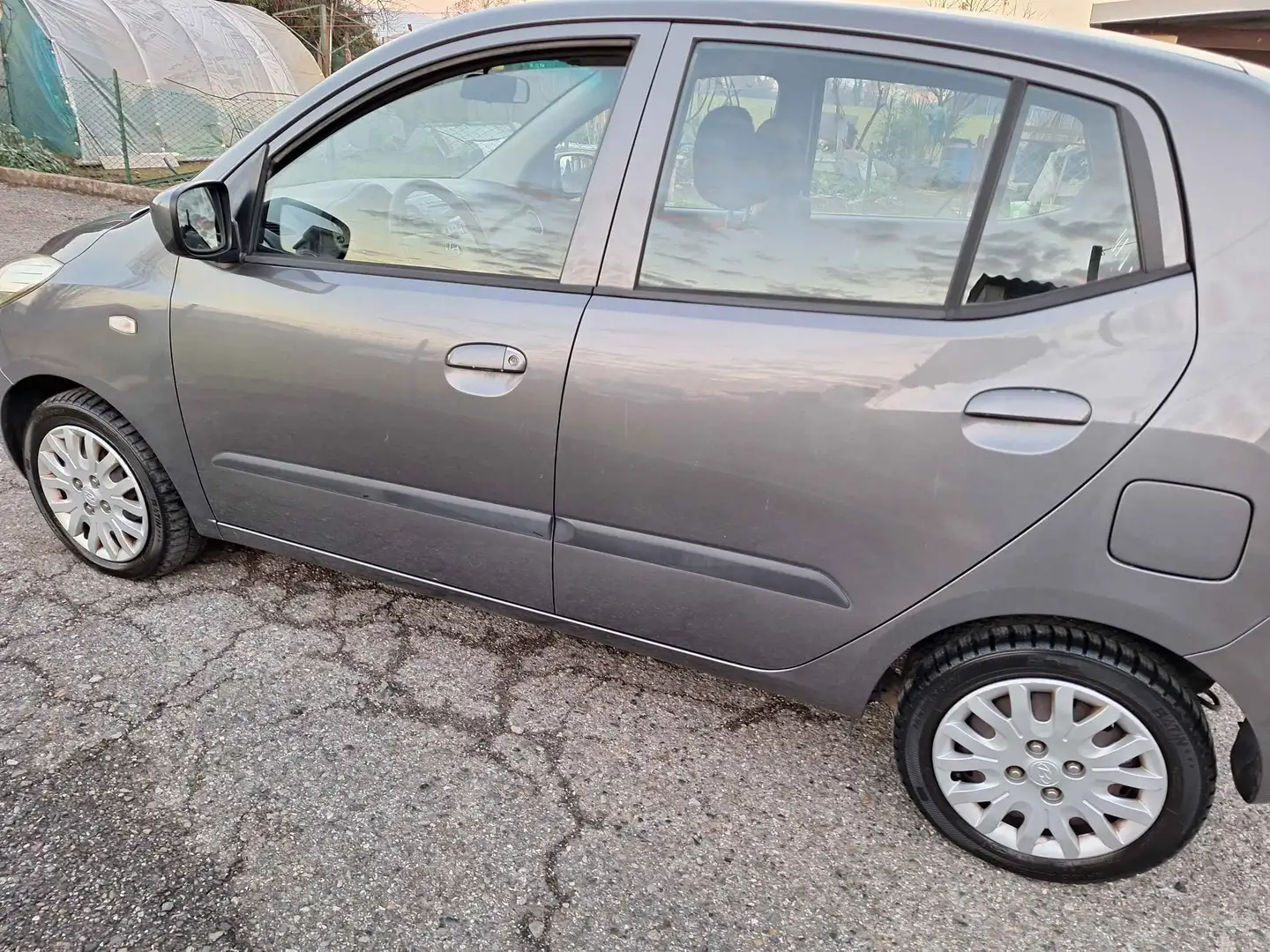 Hyundai i10 1.1 Like Grigio - 1