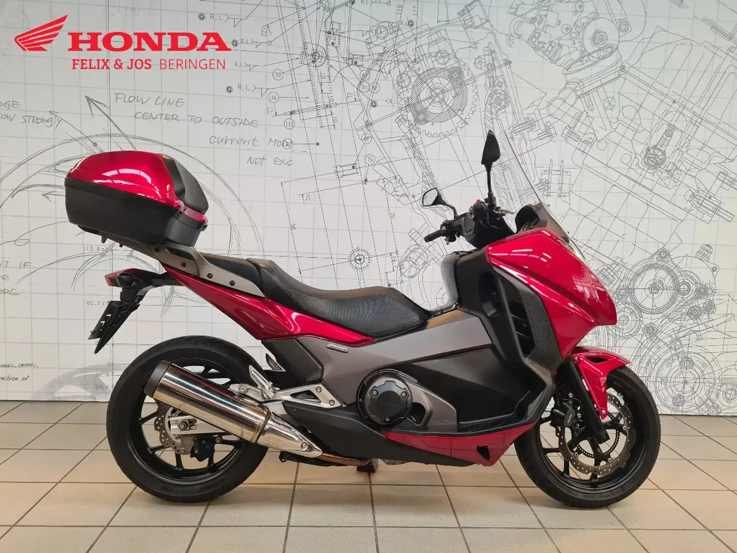 Honda Integra NC750D Rood - 1