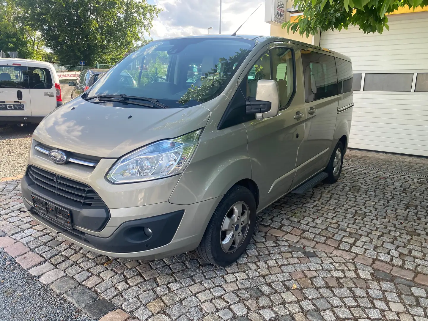 Ford Transit Custom 300 L1 Tourneo Titanium Beige - 1