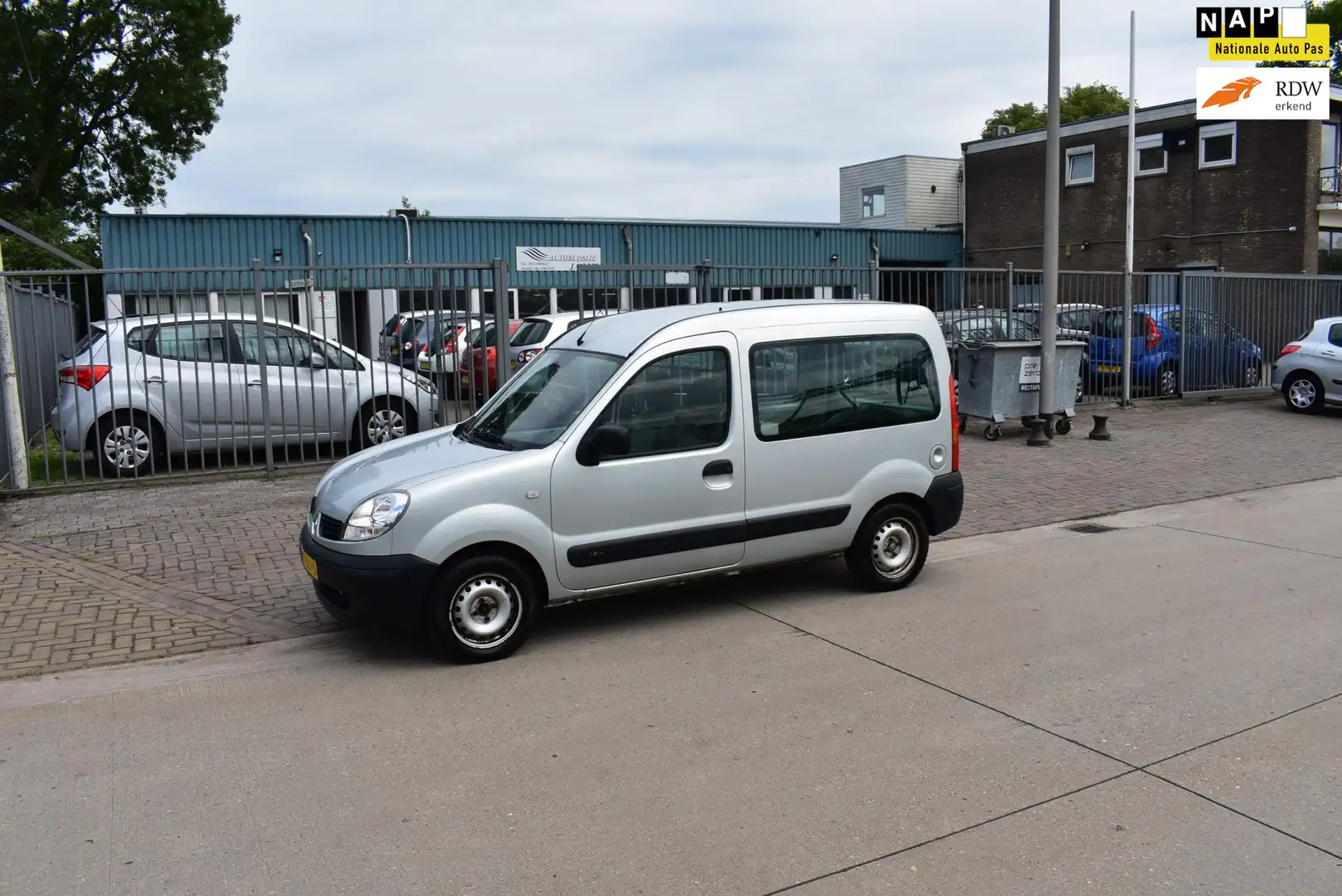 Renault Kangoo 1.2-16V Expression Grijs - 1