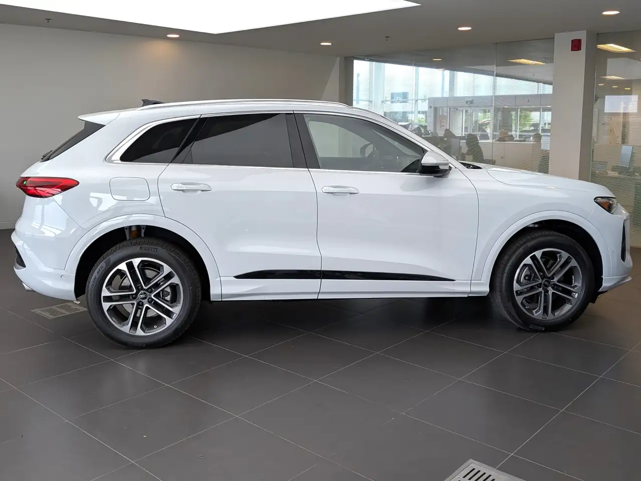 Audi Q5 снимка Audi Q5