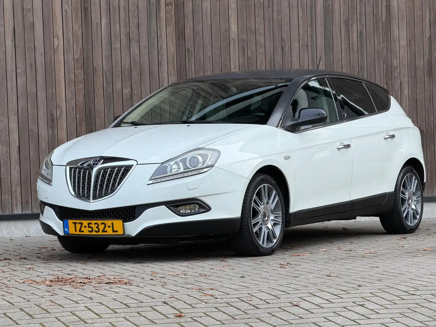 Lancia Delta 1.8-16V Di Platinum / Leder / Trekhaak / Blanc - 2