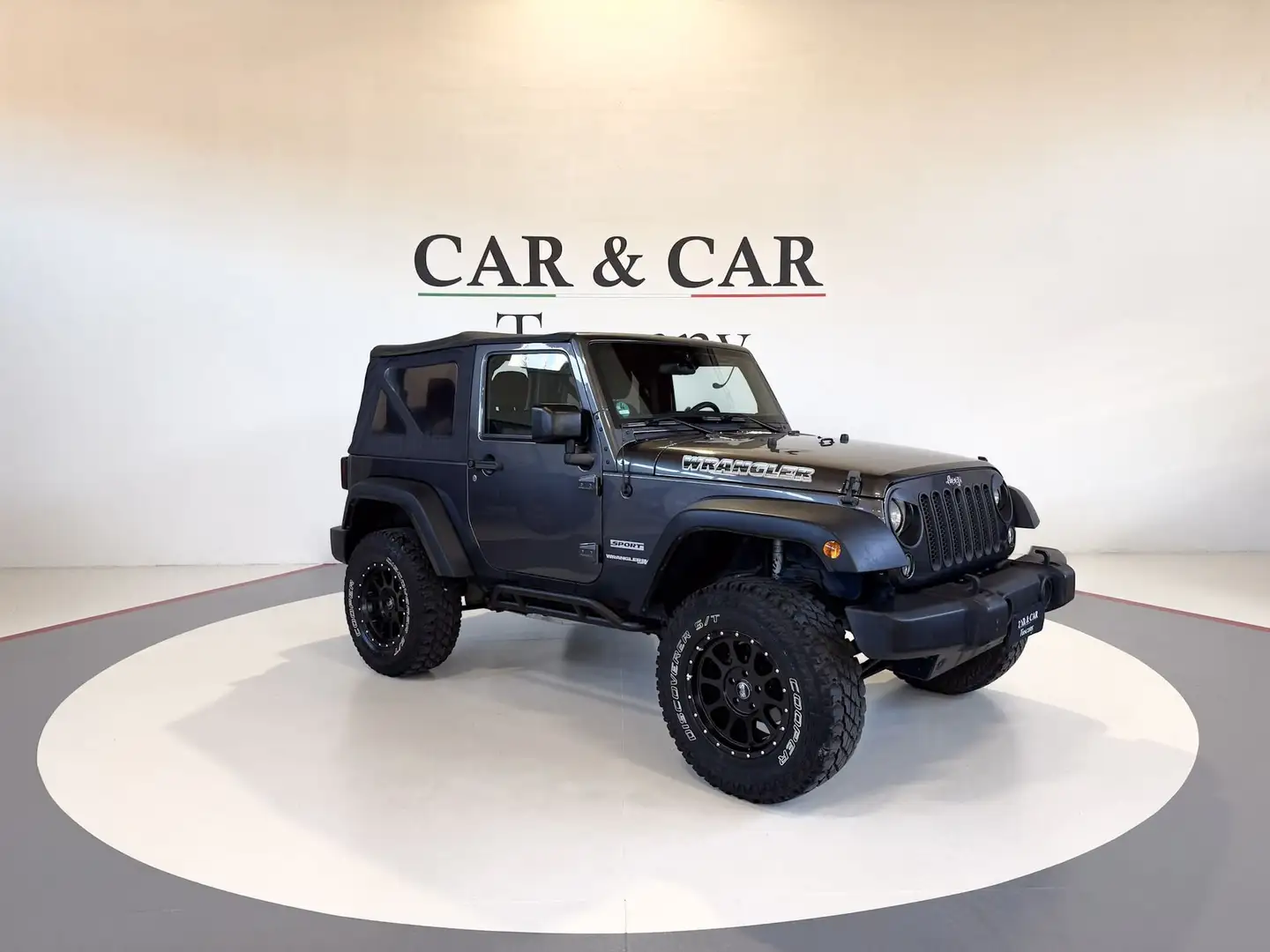 Jeep Wrangler 3.6 V6 Sahara Auto - 1