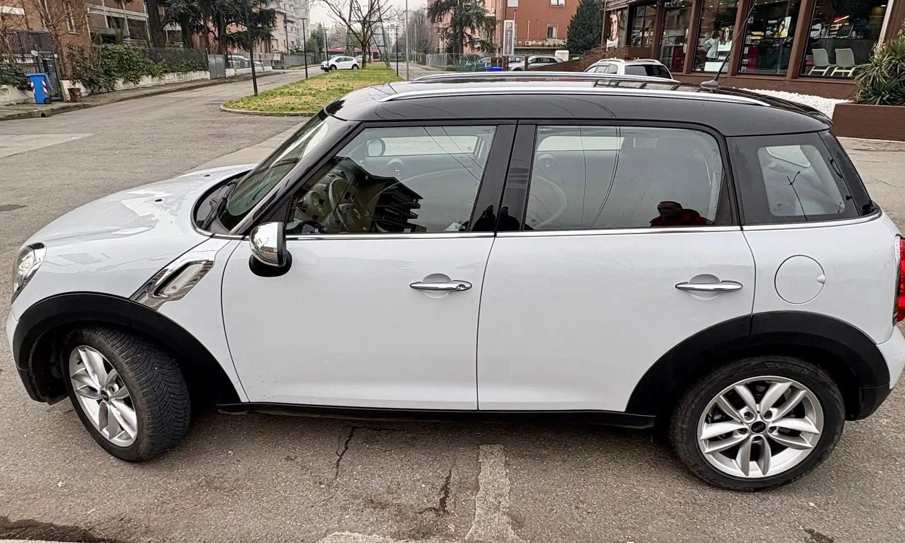 MINI Countryman D automatica - 1