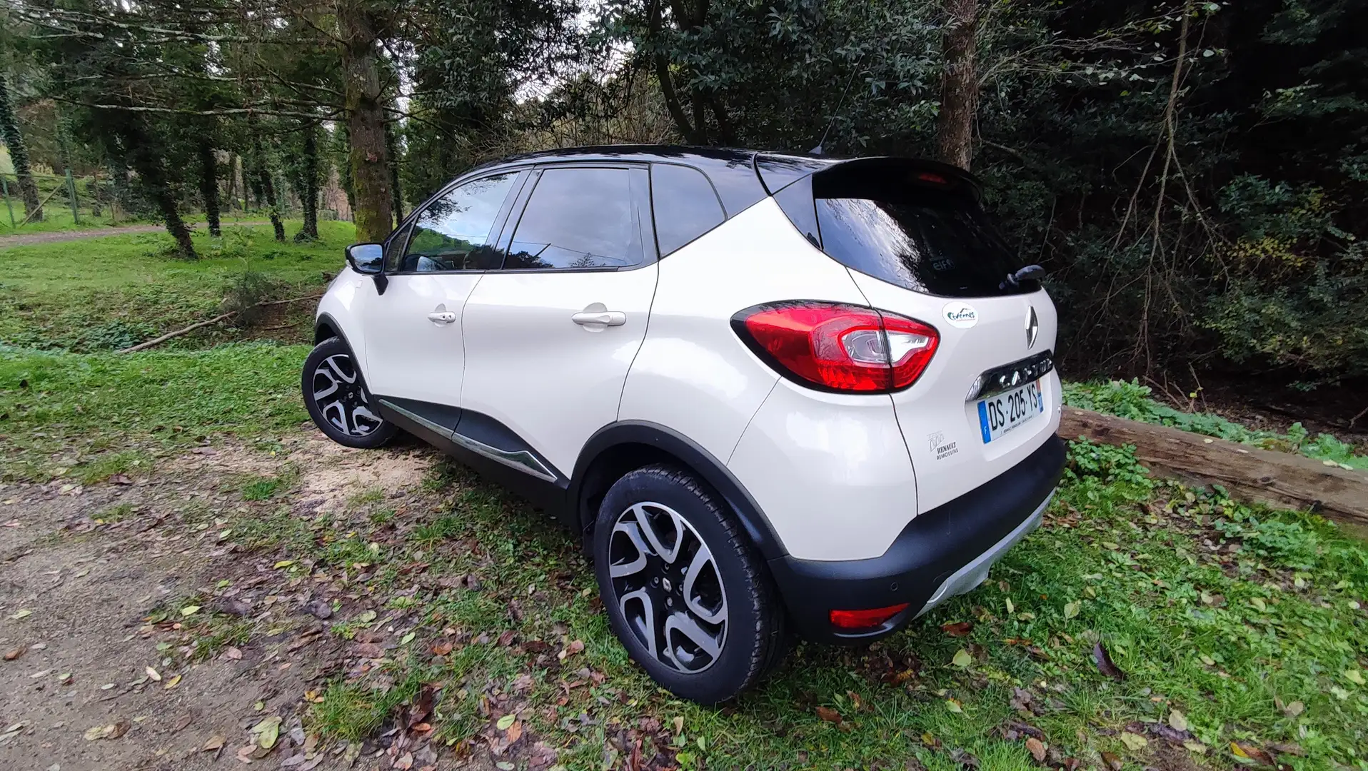 Renault Captur Captur dCi 90 SL Helly Hansen EDC - 2