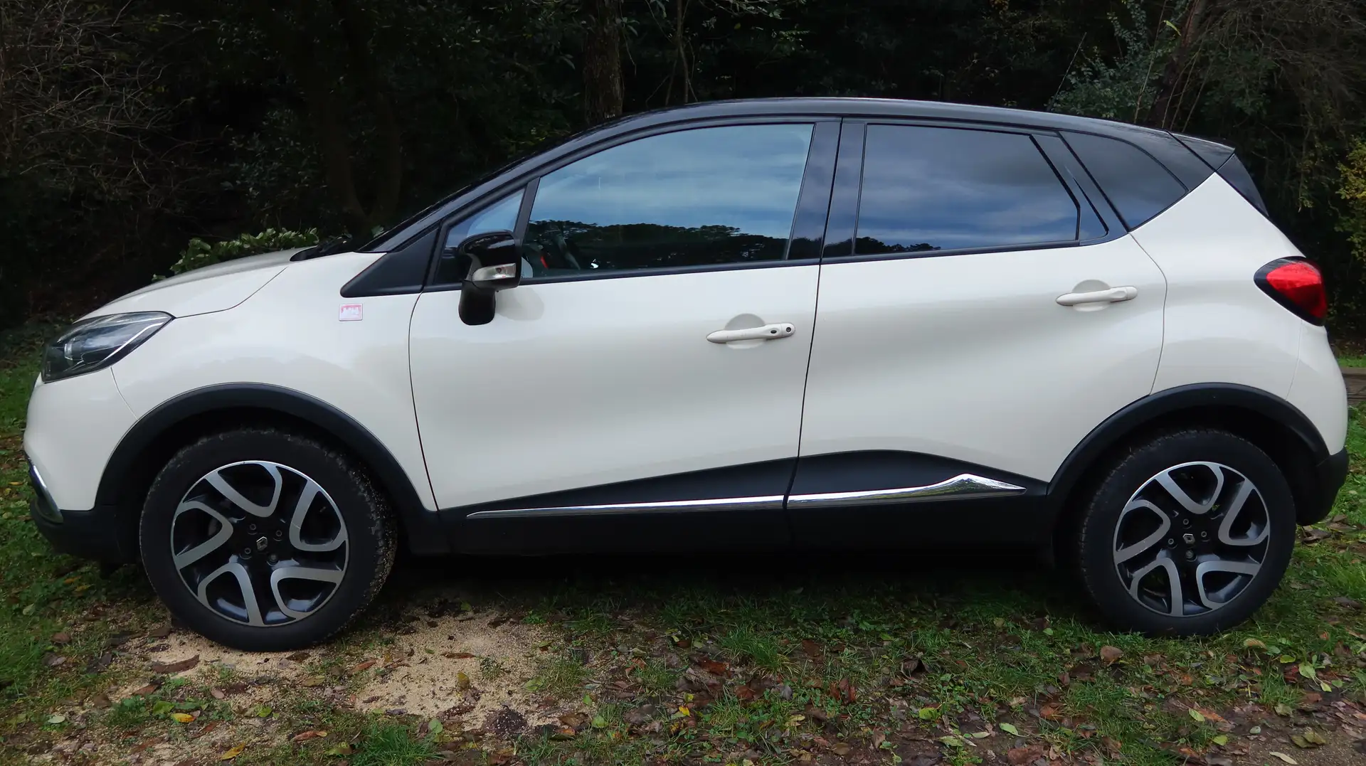 Renault Captur Captur dCi 90 SL Helly Hansen EDC - 1