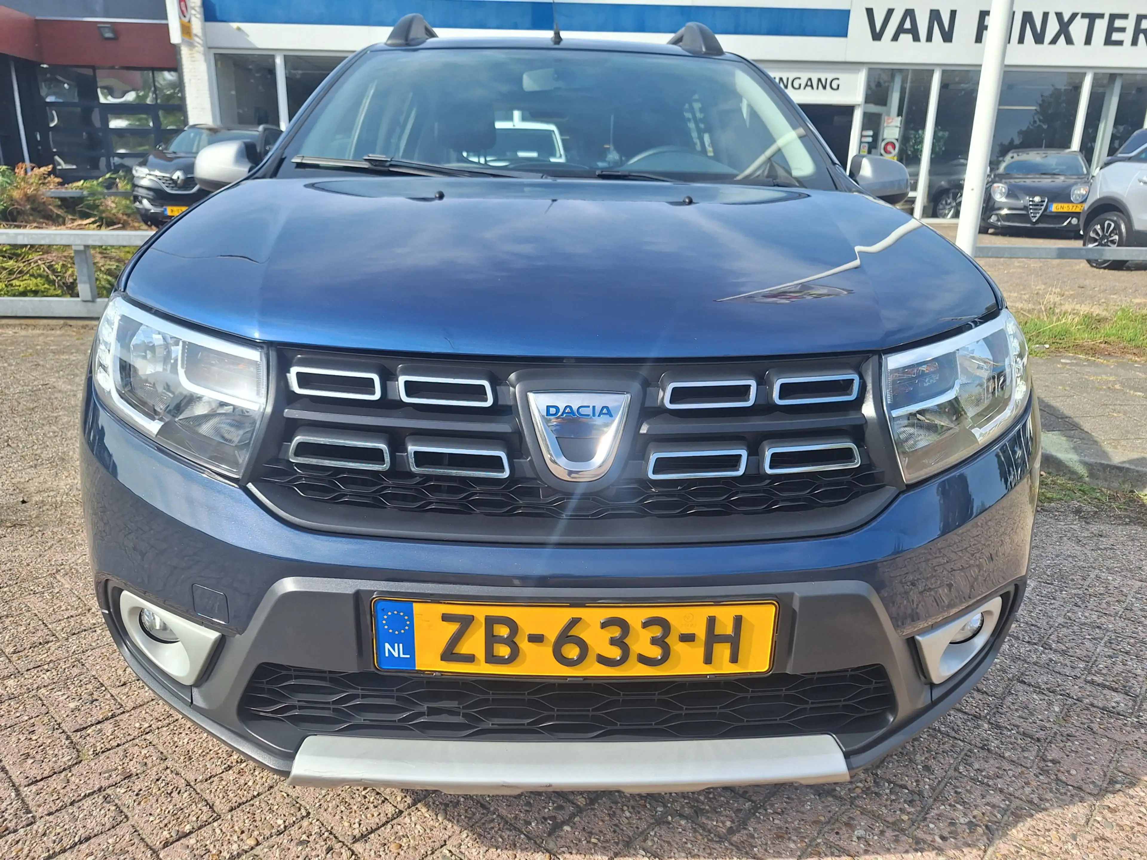 Dacia Sandero 0.9 TCe SL Stepway — photo 6