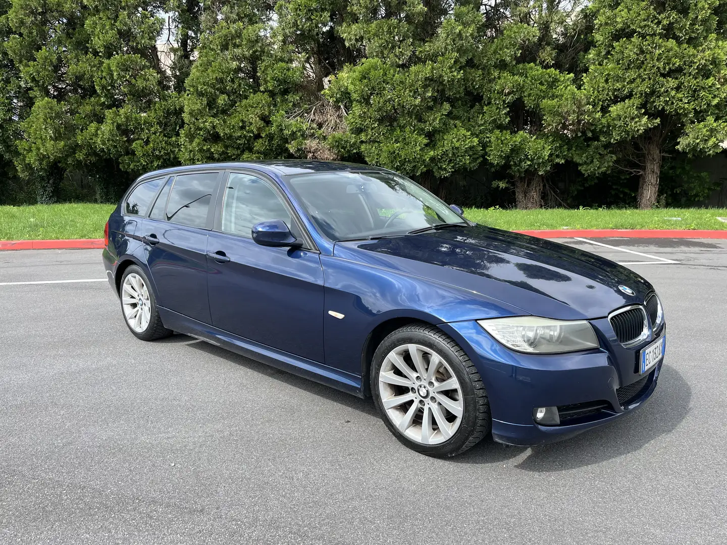 BMW 318 - 143 cv - touring - ok neopatentati - 1
