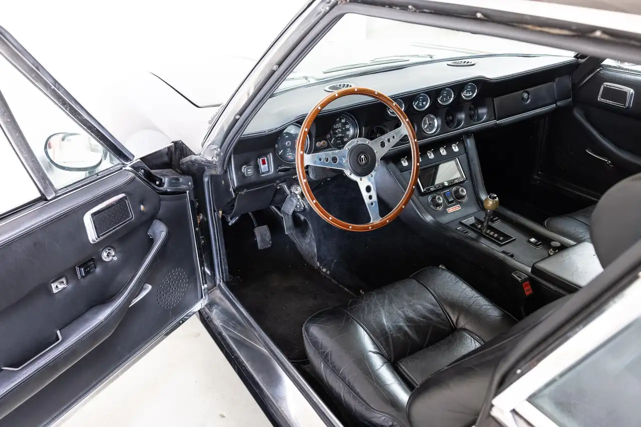 Jensen Interceptor - 7.2L V8 - Modern enhancements -, foto 6
