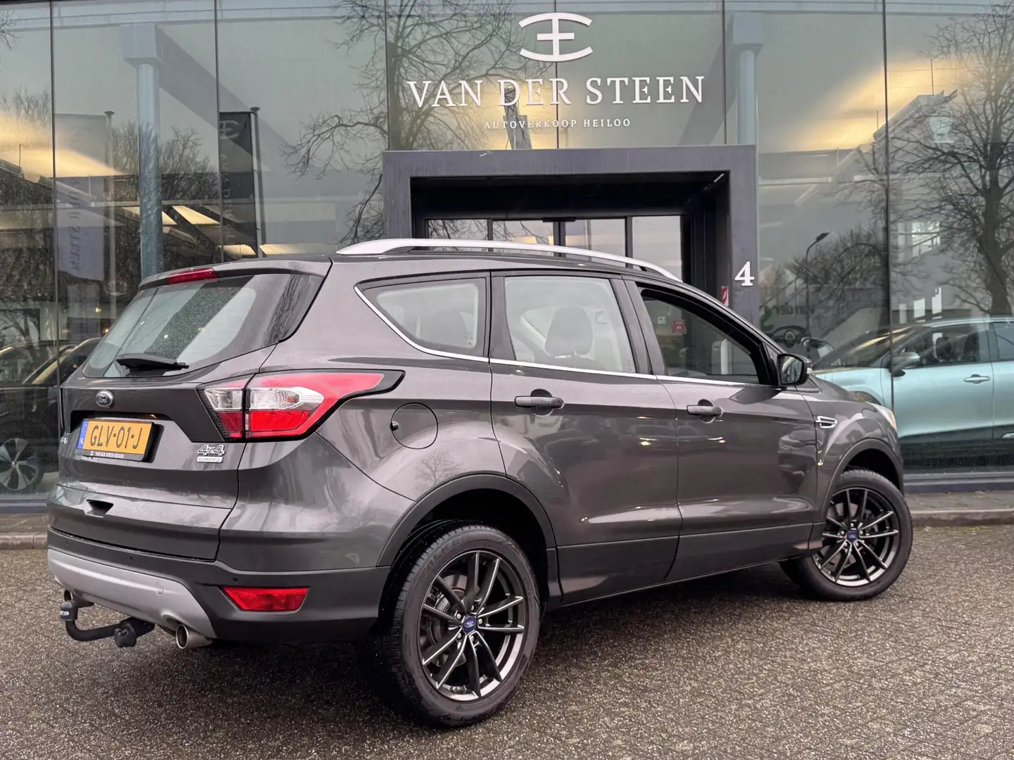Ford Kuga 1.5 EcoBoost AWD | Apple Carplay | Stoelverwarming Grijs - 2