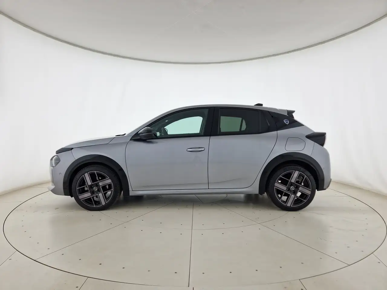 Lancia Ypsilon 2024