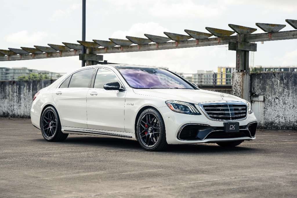 2019 Mercedes-Benz S-Class Fully Loaded — снимка 1