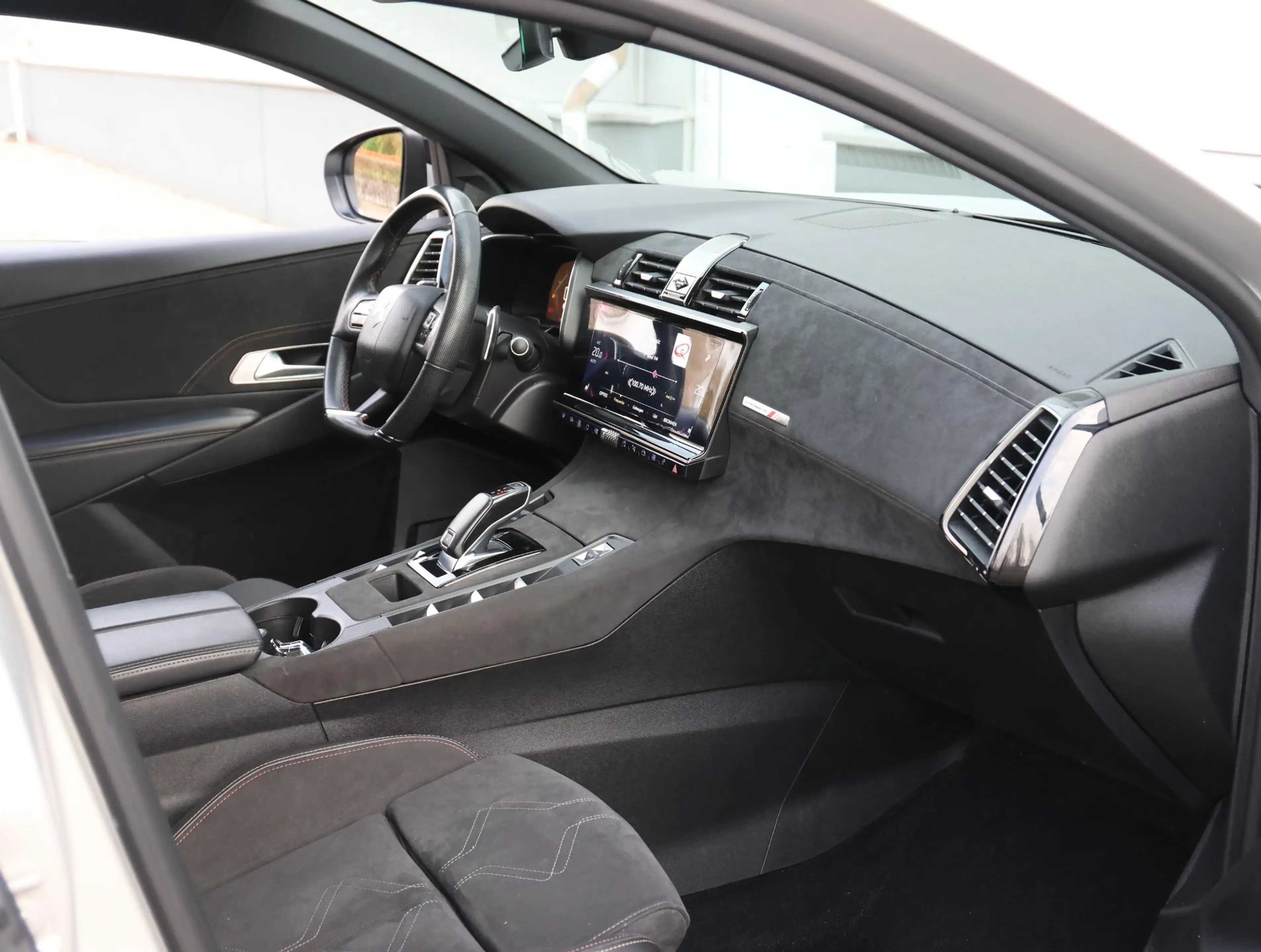 DS Automobiles DS 7 Crossback 180pk Performance Line | Camera | Electrische klep — photo 9