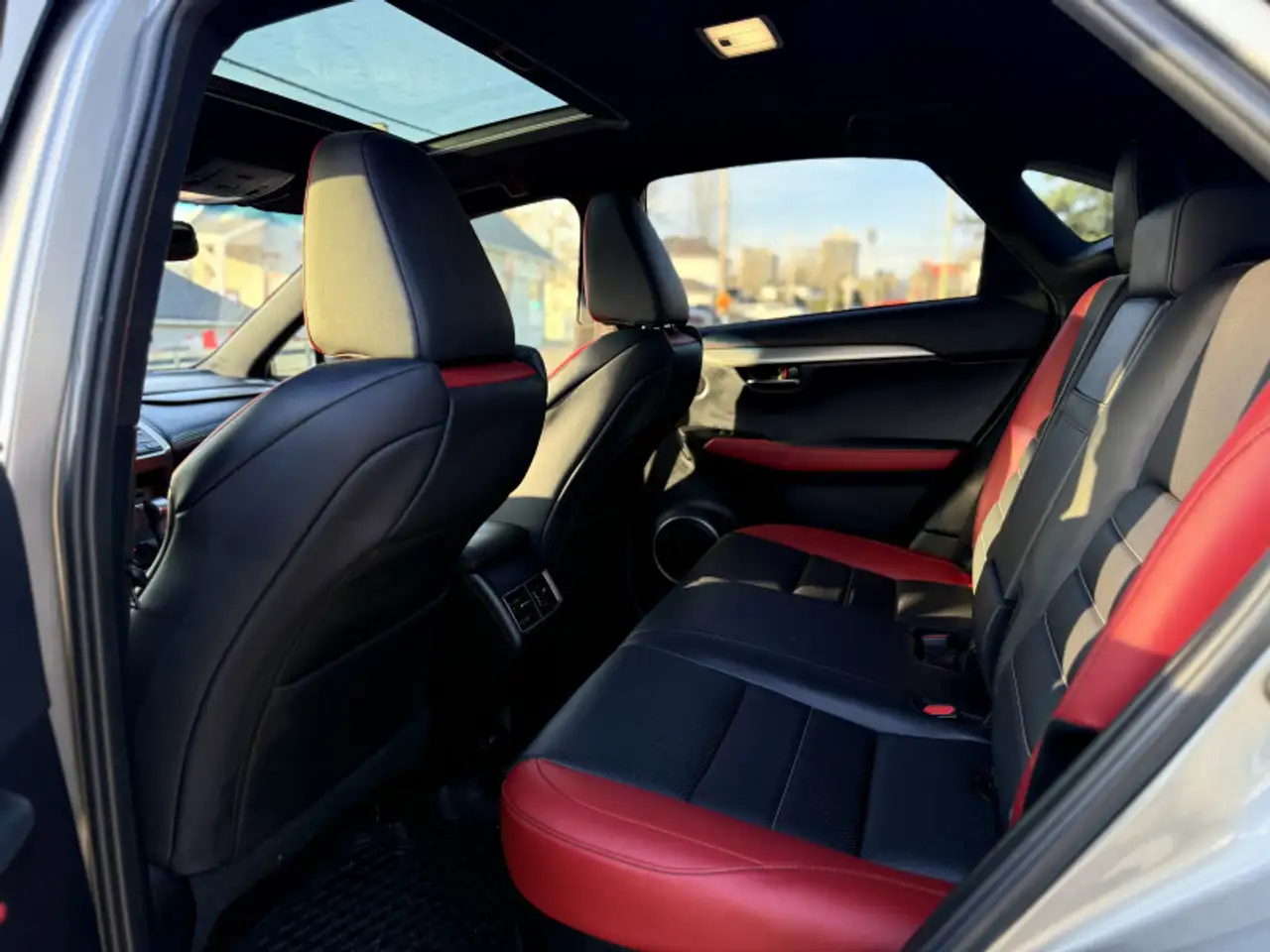 Lexus NX снимка Lexus NX