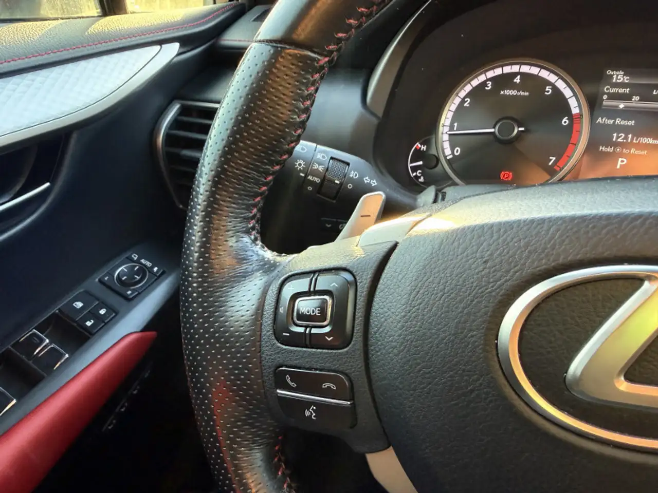Lexus NX снимка Lexus NX