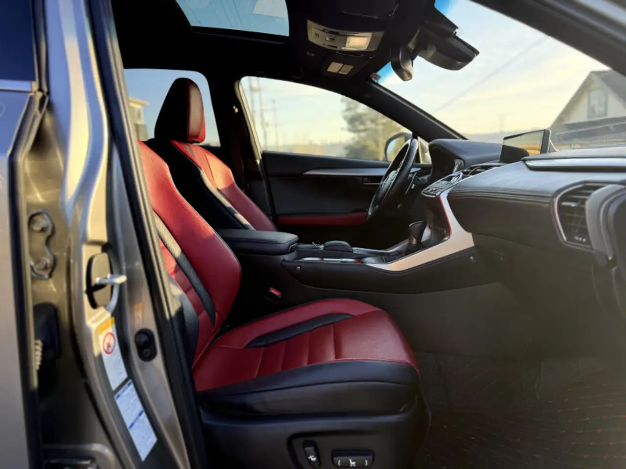 Lexus NX снимка Lexus NX