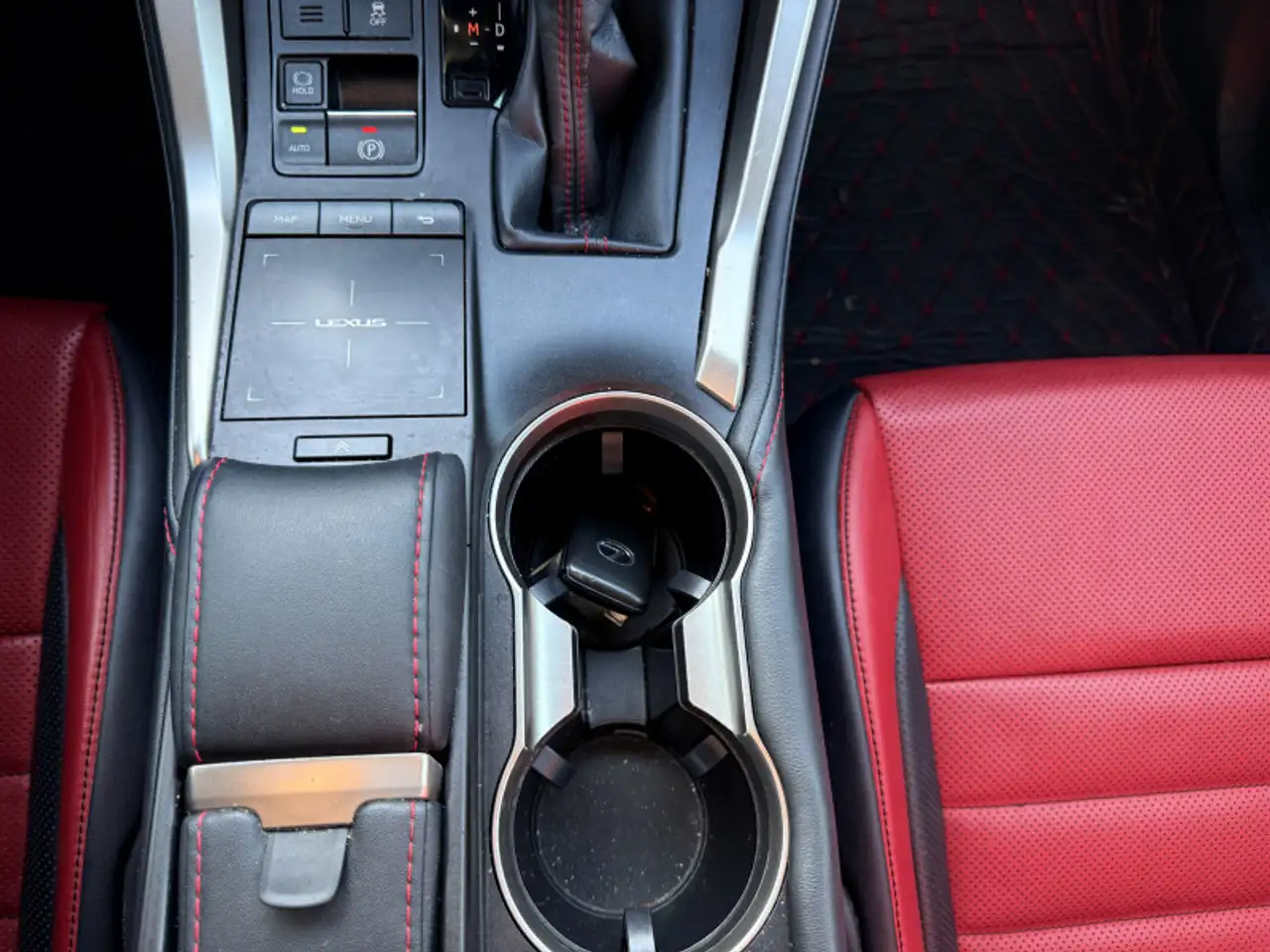 Lexus NX снимка Lexus NX