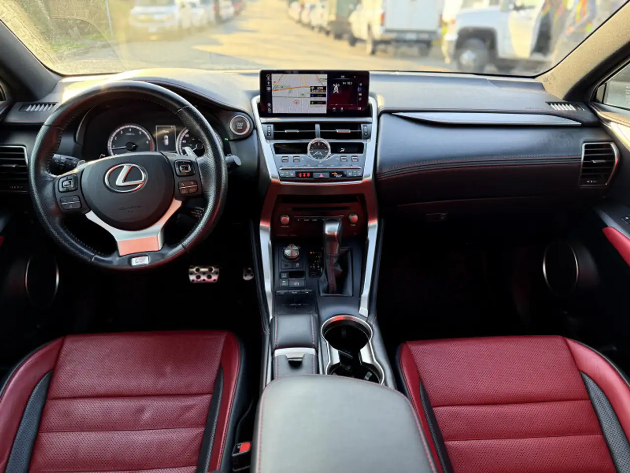 Lexus NX снимка Lexus NX