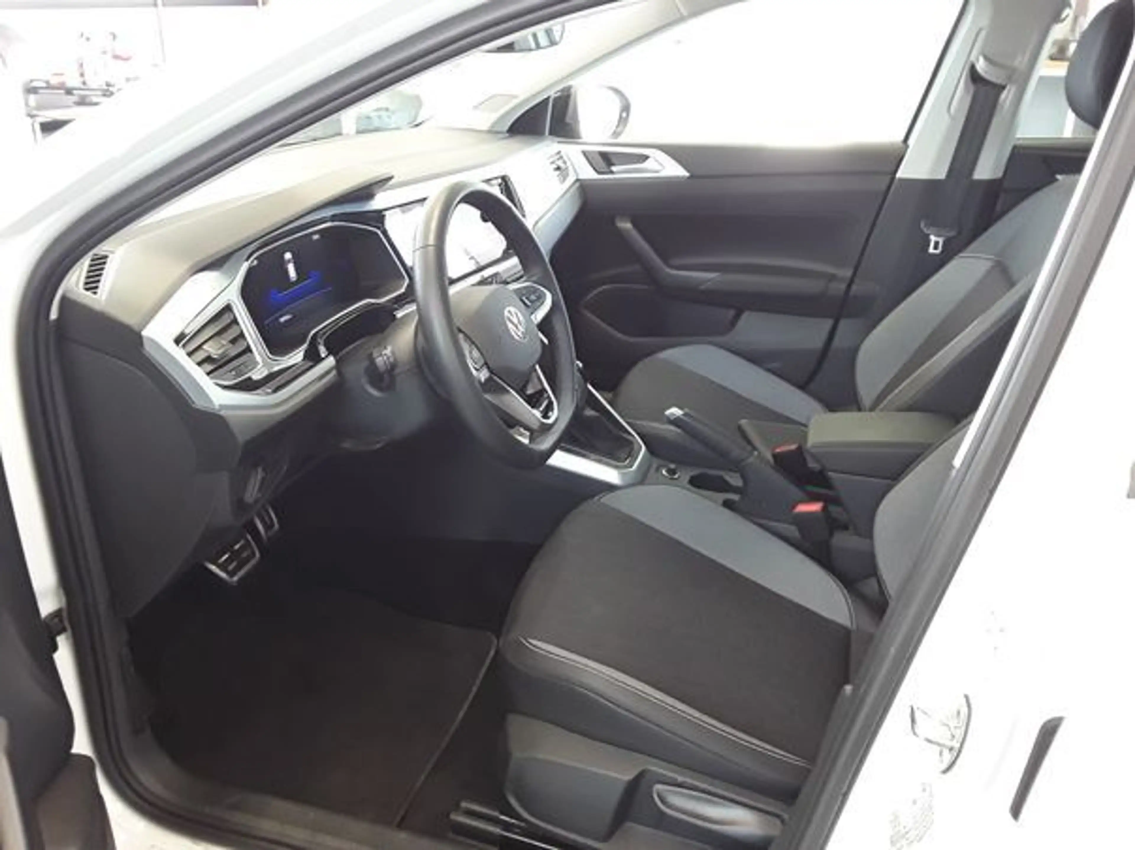 Volkswagen Taigo Life 1,0 l TSI OPF 85 kW (116 PS) 7-Gang-Doppel... — photo 5