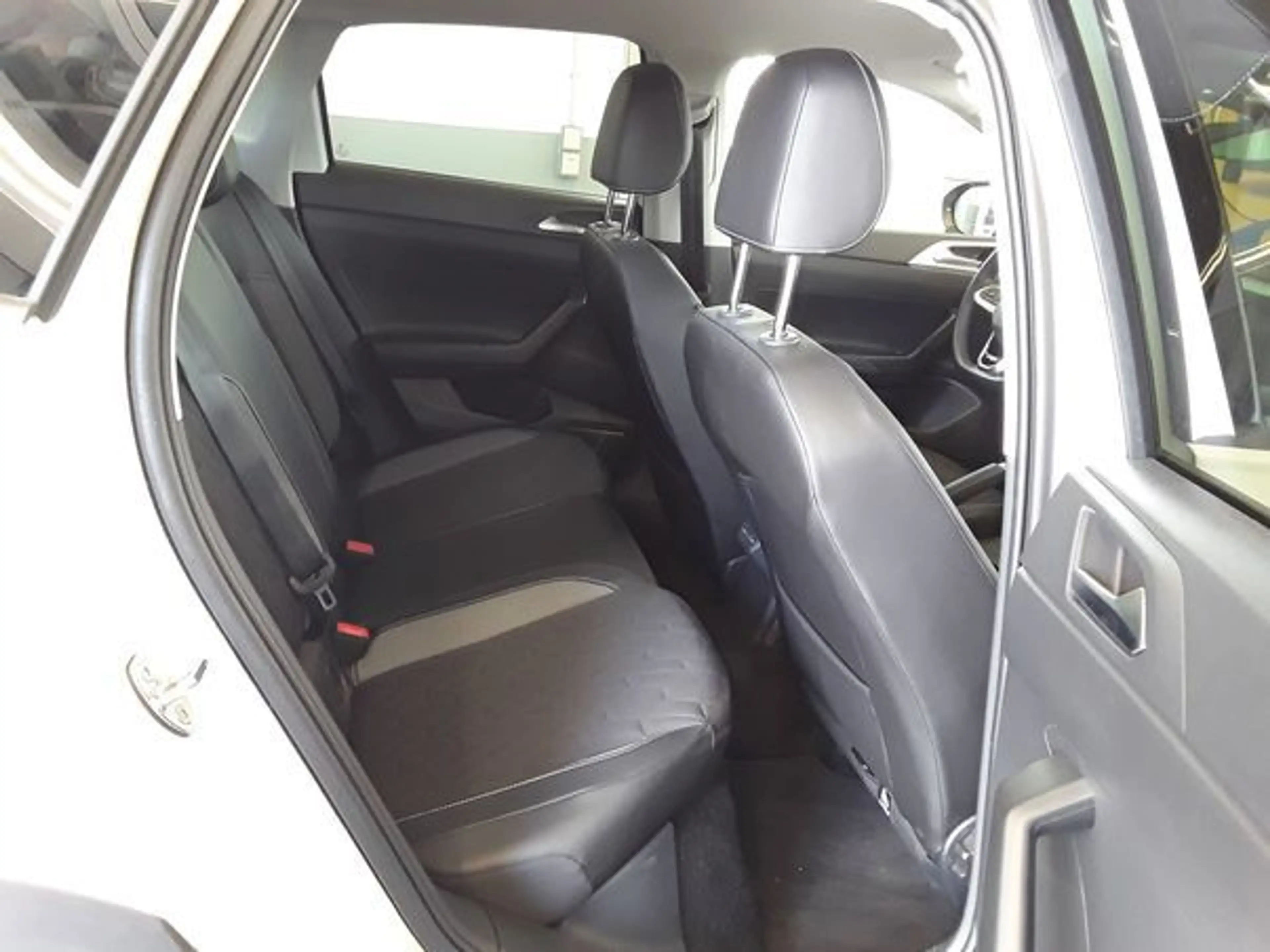 Volkswagen Taigo Life 1,0 l TSI OPF 85 kW (116 PS) 7-Gang-Doppel... — photo 8