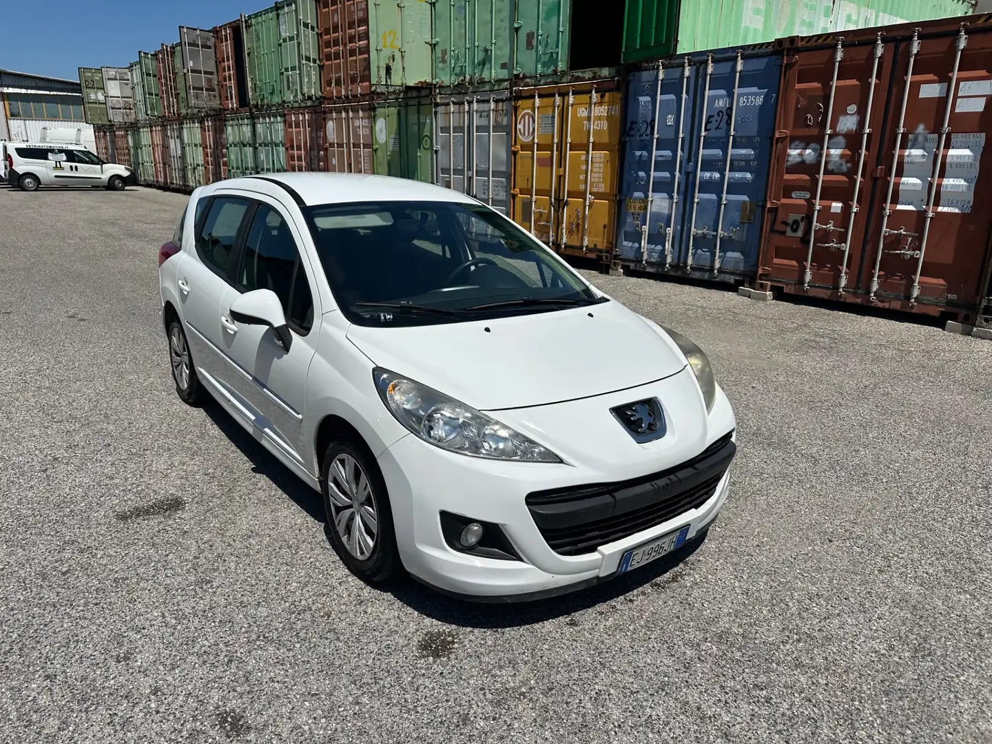 Peugeot 207 1.6 8V HDi 112CV SW Outdoor Blanco - 1
