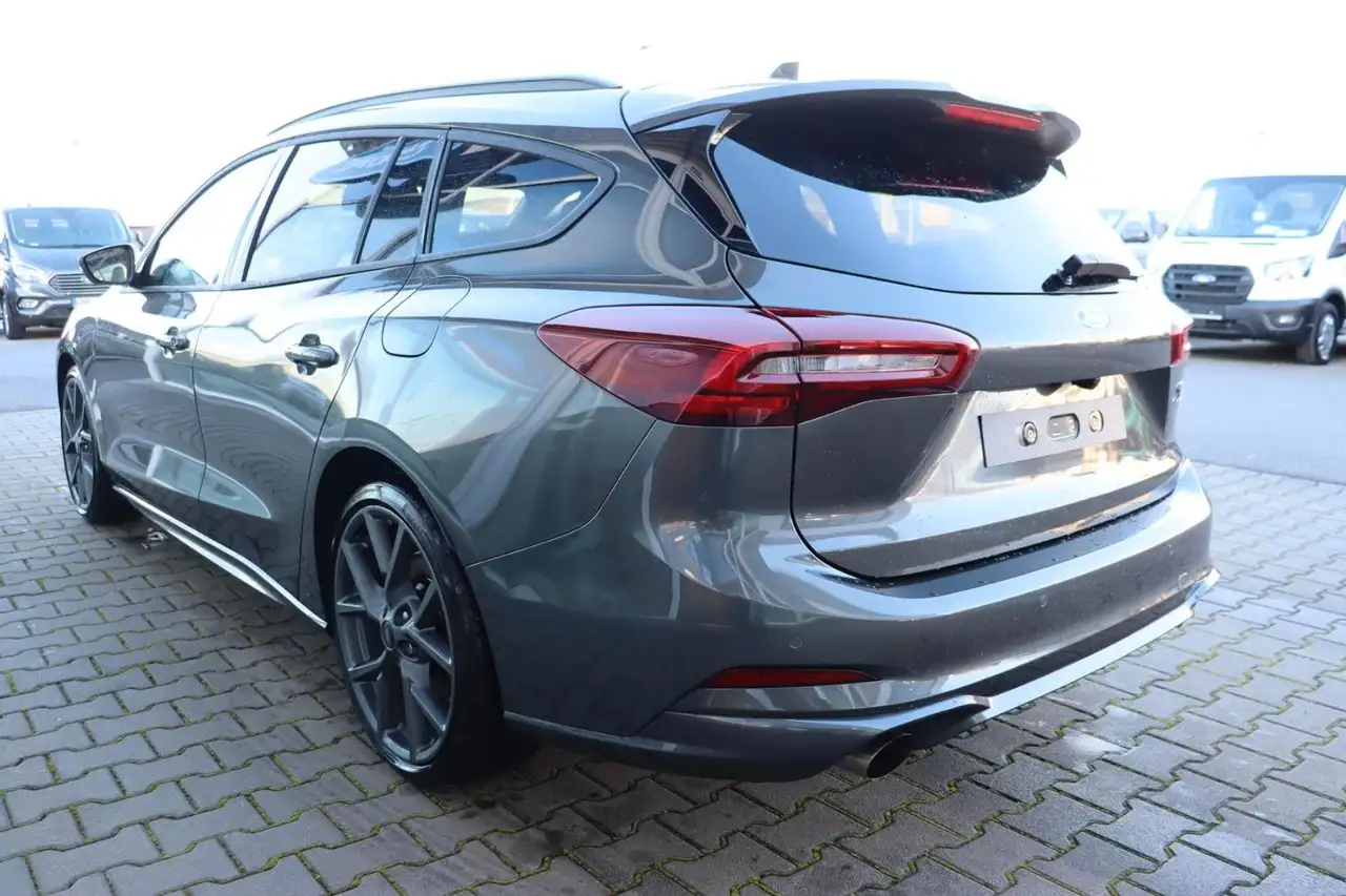 Ford Focus ST Turnier X 2.3 EcoB. 4,99% FIN* 6